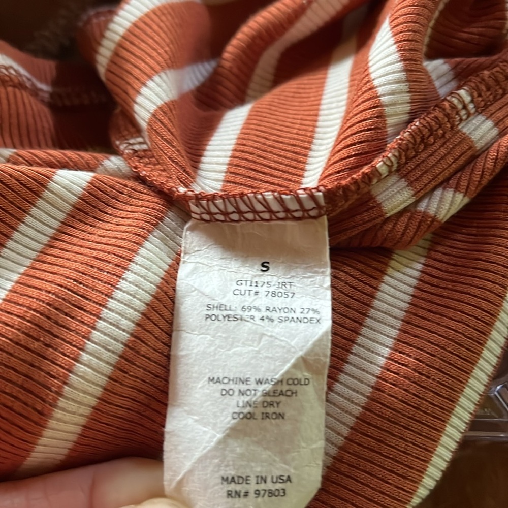 💰BOGO FREE Green Envelope Striped Knit Top - Picture 6 of 6